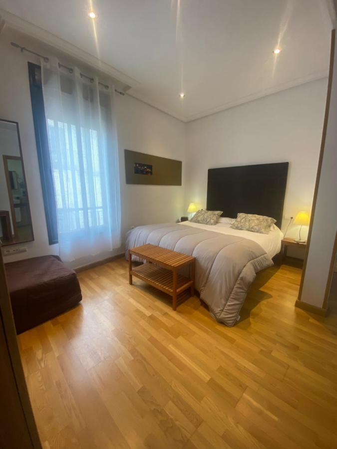Apartamentos Caceres Luaran gambar