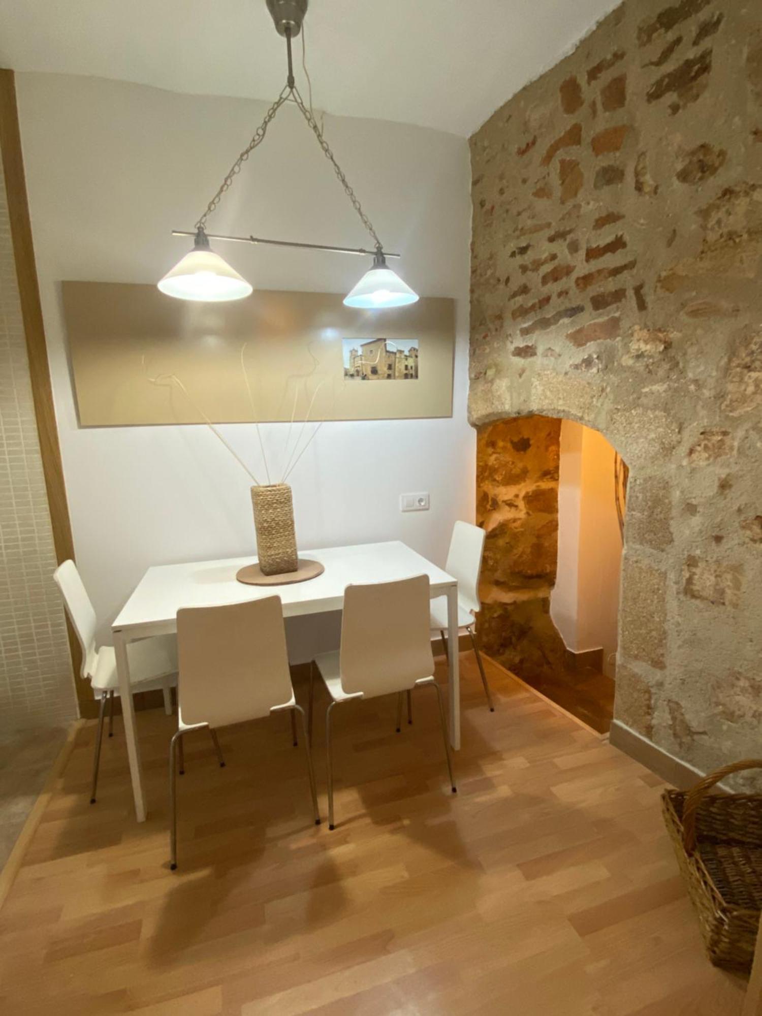 Apartamentos Caceres Luaran gambar